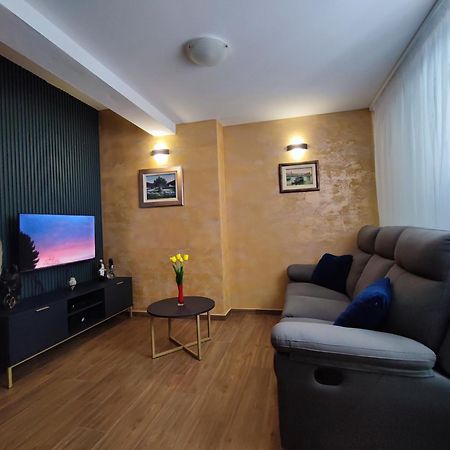 Apartment With Sea View Baška Voda Eksteriør billede