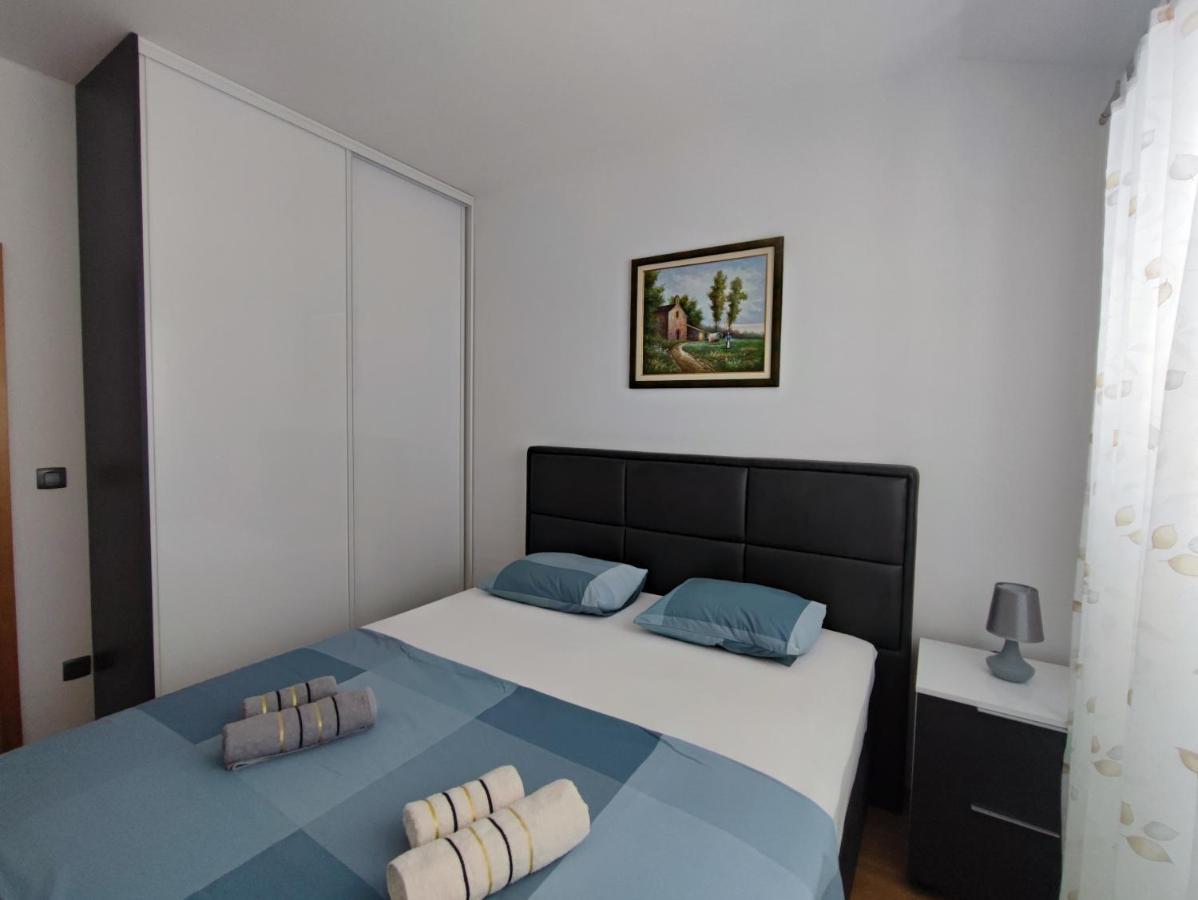 Apartment With Sea View Baška Voda Eksteriør billede